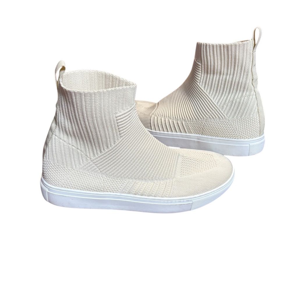 Catherine malandrino women off white high top slip on sneakers size 9